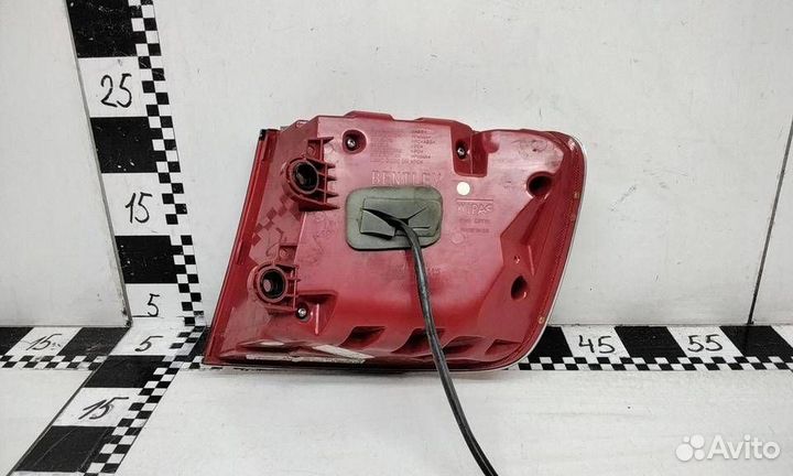 Фонарь задний наружный левый Bentley Bentayga