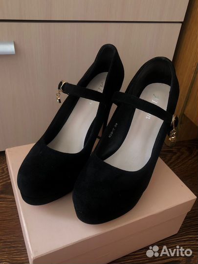 Туфли женские 38 размер