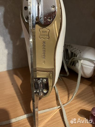 Фигурные коньки jackson. Лезвия john wilson