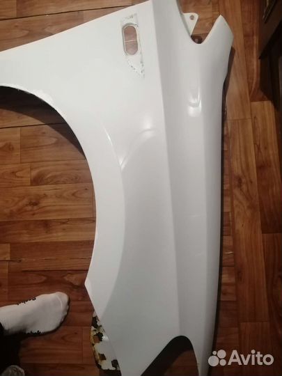Volkswagen polo крыло переднее правое