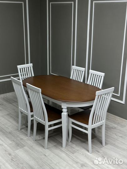 Стол и стулья в гостиную. В наличии