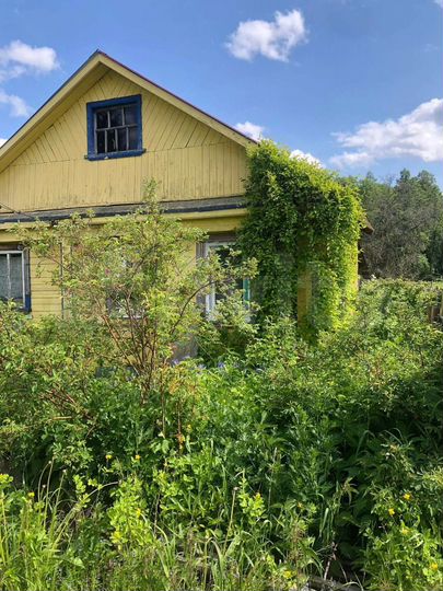 Дом 25 м² на участке 10 сот.