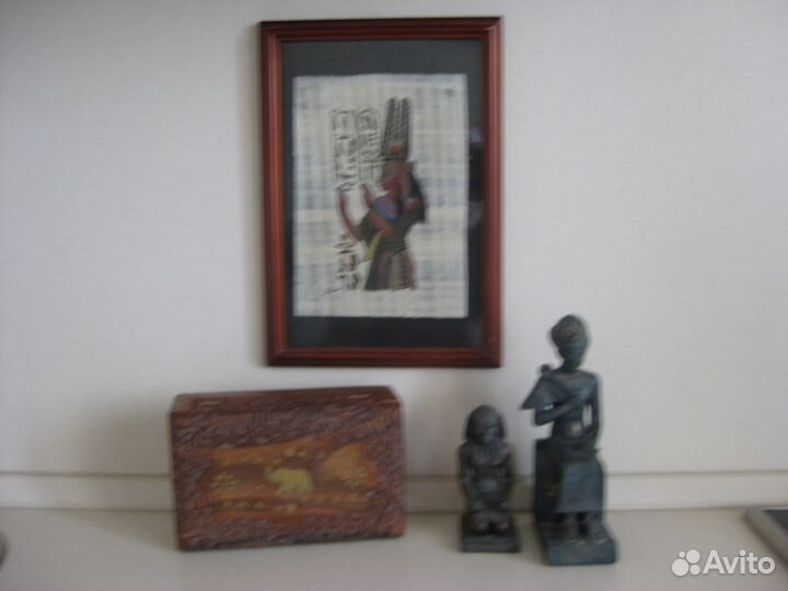 Верблюд кож., поднос антик., 2 статуэтки фараонов