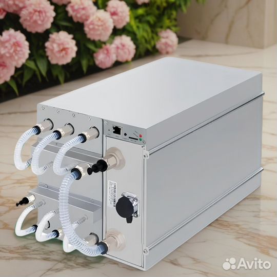 Antminer S21 Hyd 319T мощный