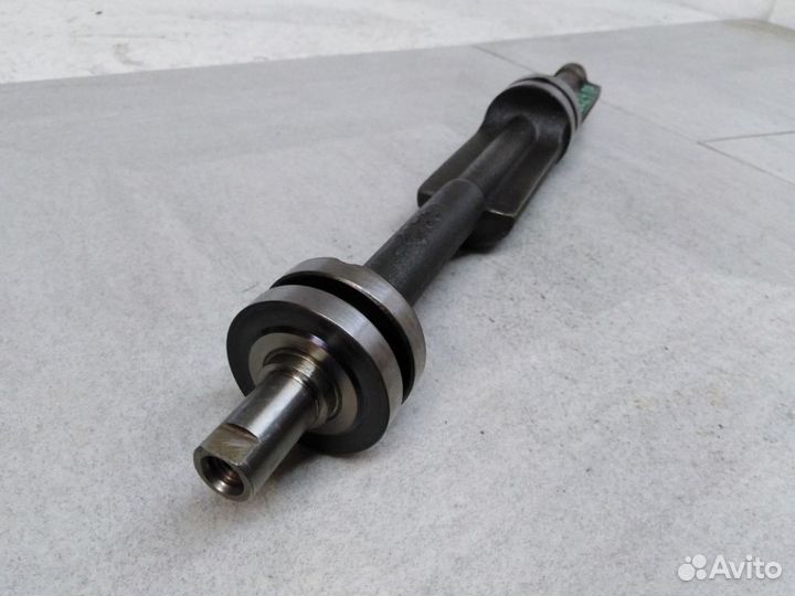 Вал балансирный Митсубиси