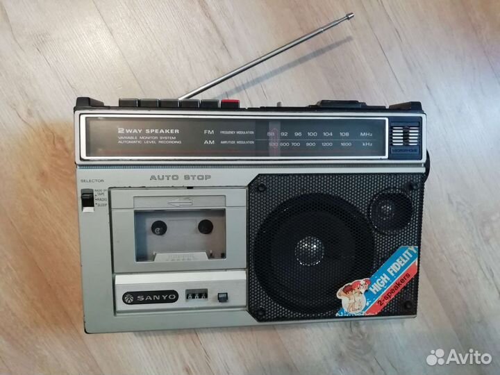 Радиоприемник Sanyo