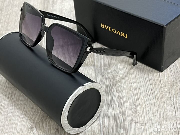 Солнцезащитные очки bvlgari