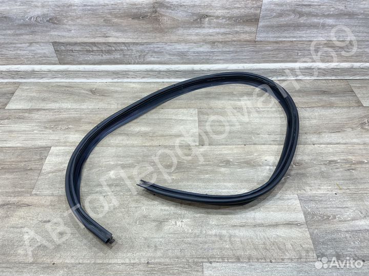 Уплотнитель дверей левый правый Datsun On-Do