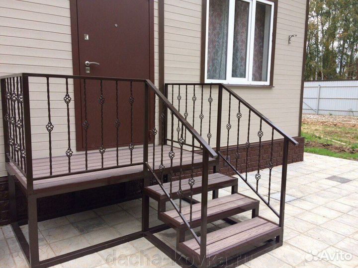 Крыльцо из металла