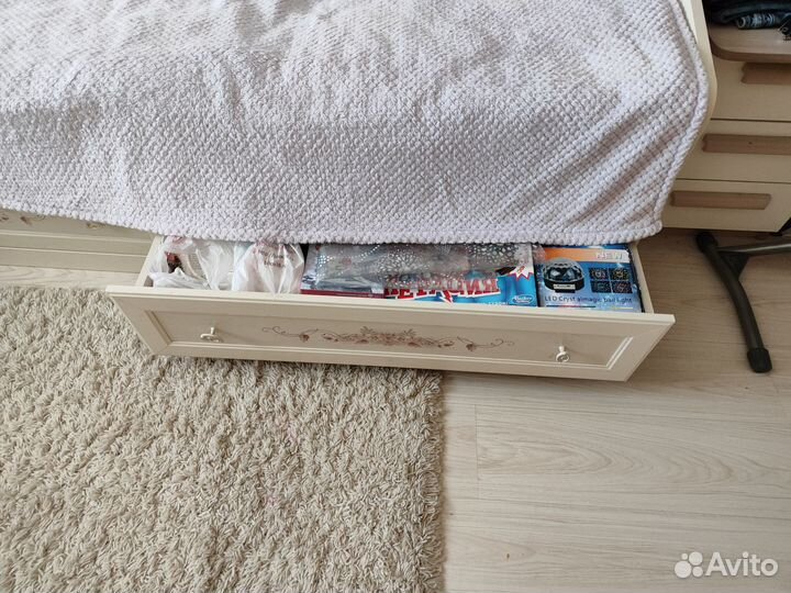 Мебель в детскую комнату