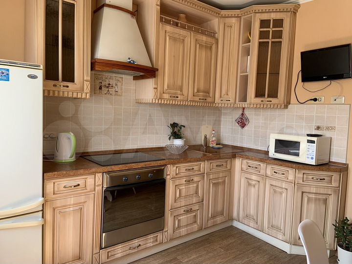 2-к. квартира, 60 м², 9/10 эт.