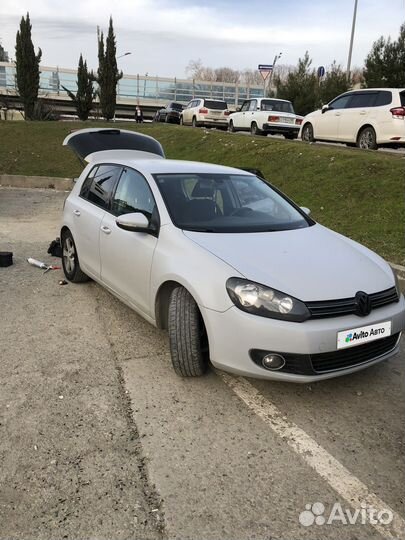Volkswagen Golf 1.4 AMT, 2011, битый, 323 520 км