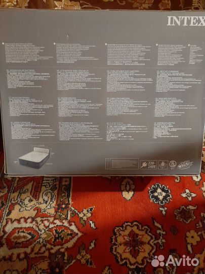 Надувная кровать с насосом