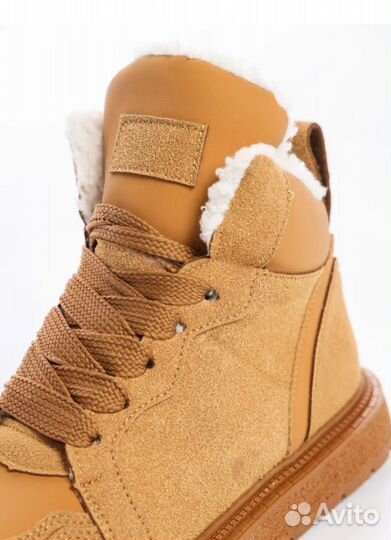 Кроссовки зимние женские р.39