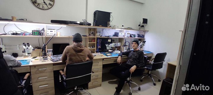 Ремонт телефонов и курсы