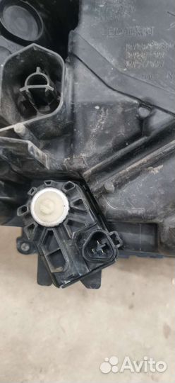 Фара subaru левая 84913SJ031