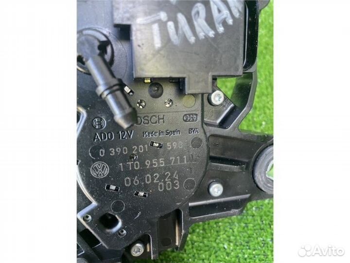 Моторчик заднего стеклоочистителя (дворника)