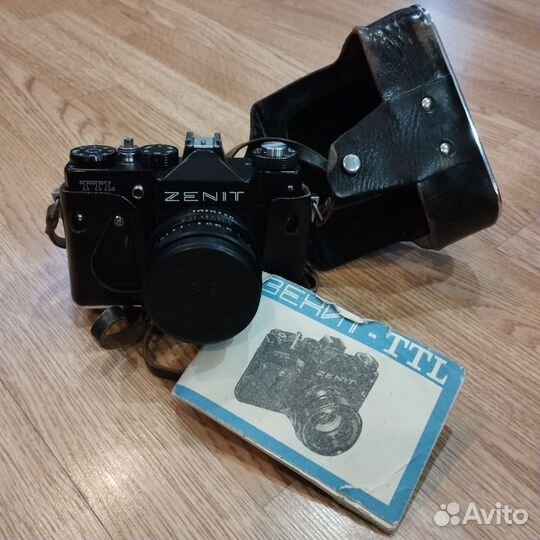 Зеркальный фотоаппарат