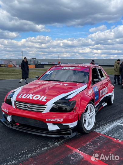 Кузов Toyota altezza