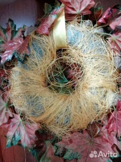 Венок декоративный