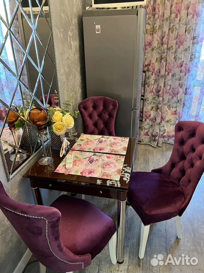 Мягкий стул со спинкой