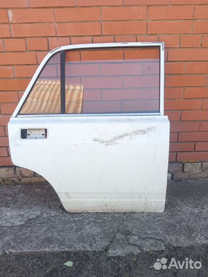 Дверь задняя правая на ваз 2105-07