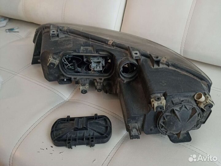 Фара правая mazda 6