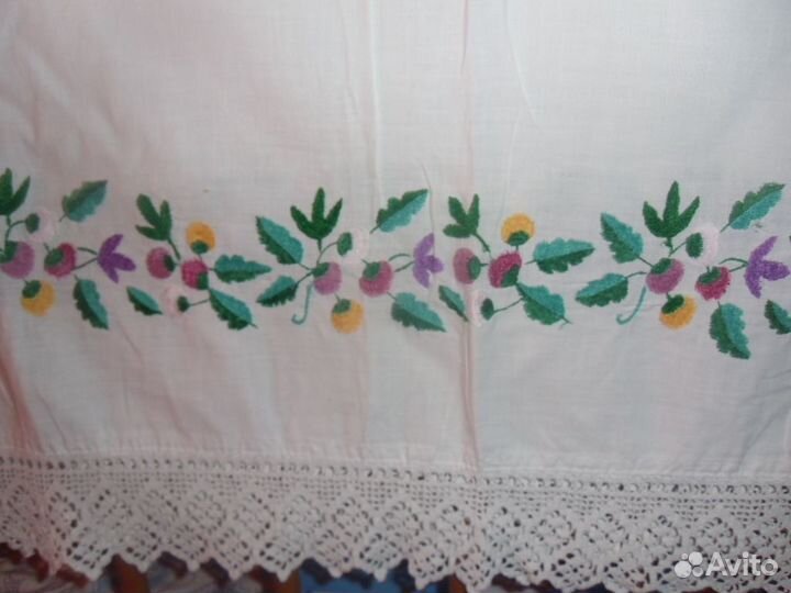 Старинные подзоры на кровать