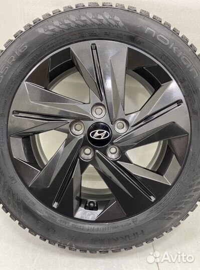 Новые Hyundai Elantra 2022, Michelin 205/55 R16
