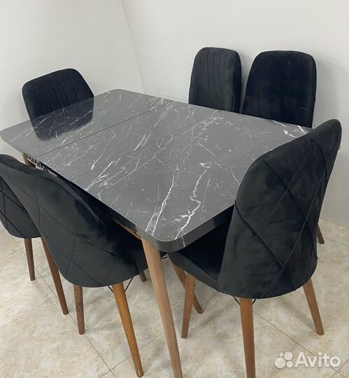 Стол обеденный раздвижной и стулья
