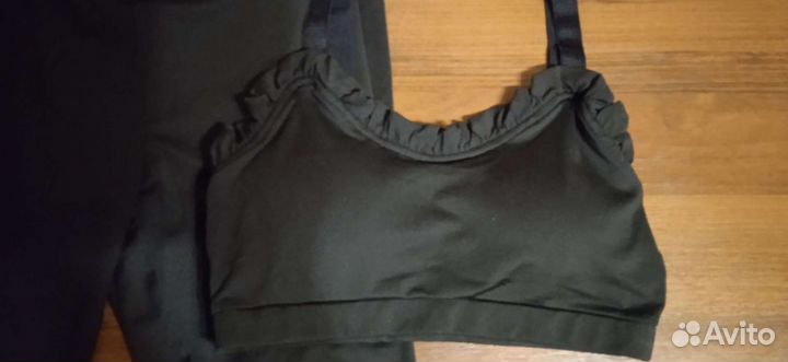 Новый женский спортивный костюм (топ+леггинсы)