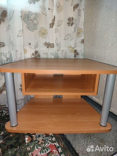 Тумба под телевизор