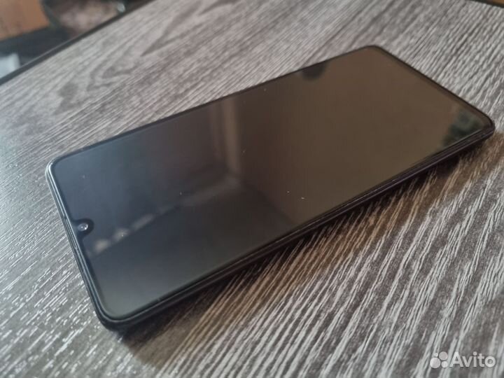 Samsung Galaxy A41, 4/64 ГБ