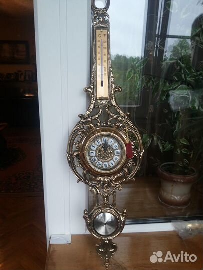 Часы бронзовые настенные с гигрометром и термометр
