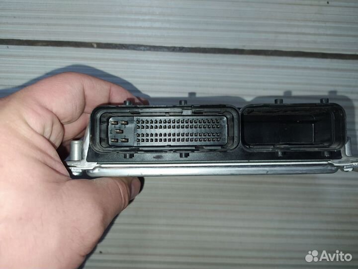 Контроллер эбу bosch 21126-1411020-30 (М7.9.7)