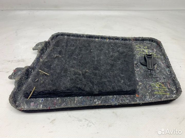 Обшивка багажника правая Mercedes-Benz E W212 3.5