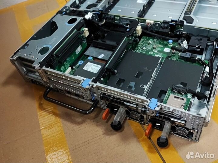 В наличии сервер Dell PowerEdge R730