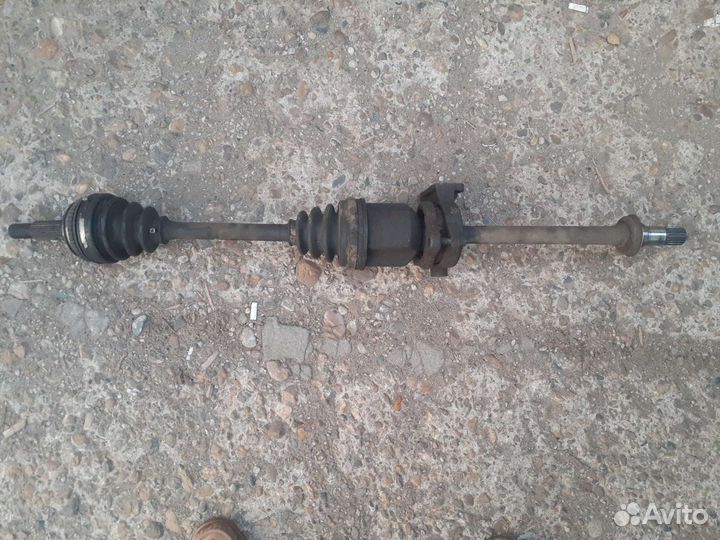 Привод правый передний на тойота ипсум