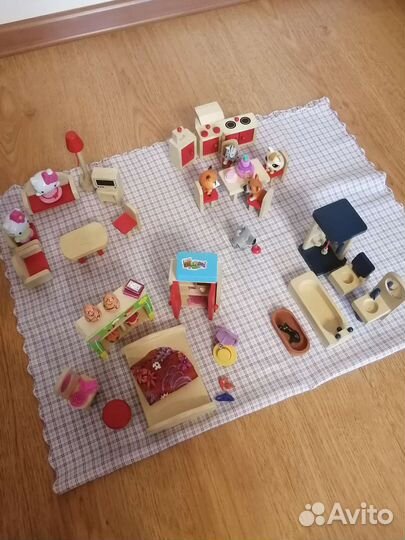 Игрушечная деревянная мебель-4 комн., лего-2 комп