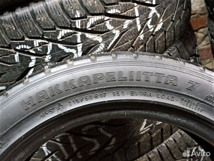 Nokian Tyres Hakkapeliitta 7 215/50 R17 95T
