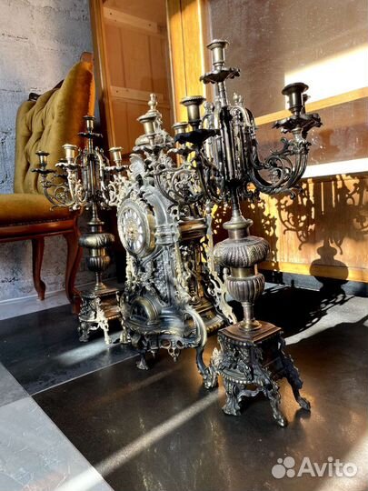 Канделябр часы подсвечник каминный набор