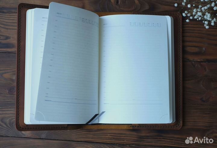 Тиснение фольгой на ежедневниках