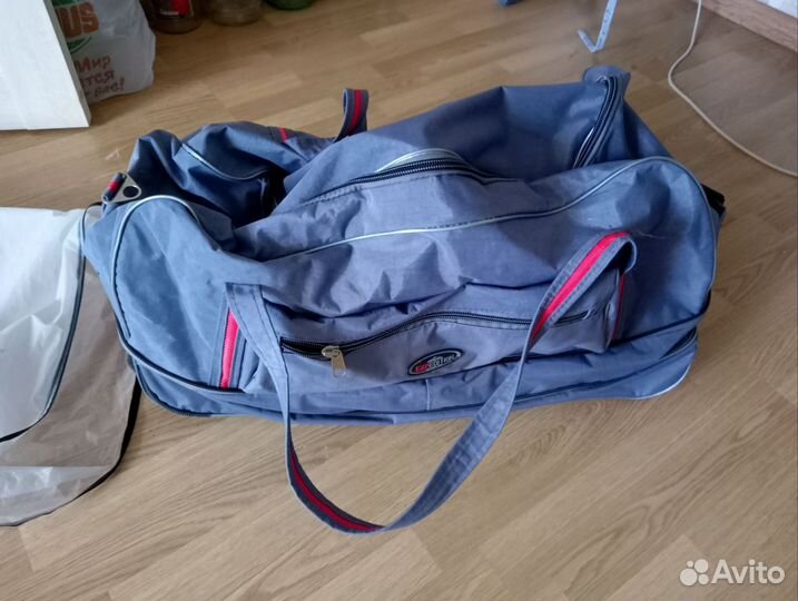 Банки, сумка, утюги, снежколепы, мячи