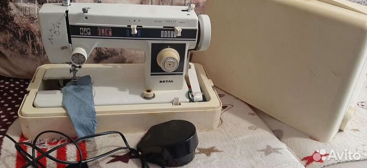 Швейная машинка royal