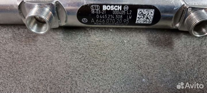 Рампа (рейка) топливная Common Rail A6460702095