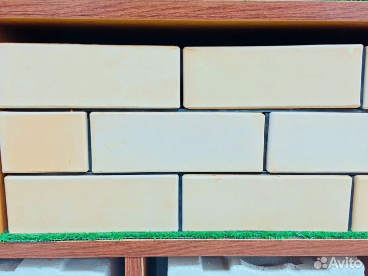 Кирпич кремовый утолщенный меланж лицевой