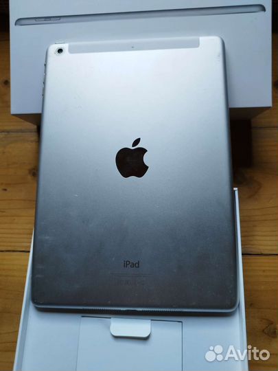 Планшет apple iPad air 64гБ