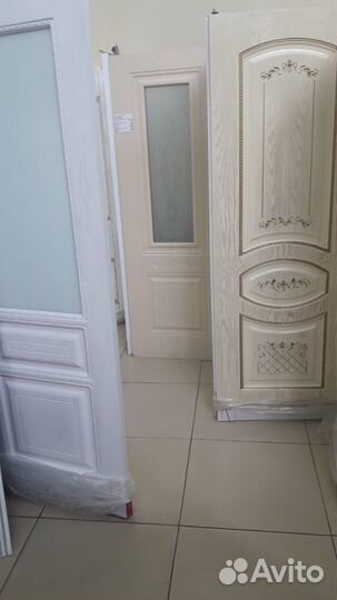 Межкомнатные двери шпонированные и эмаль