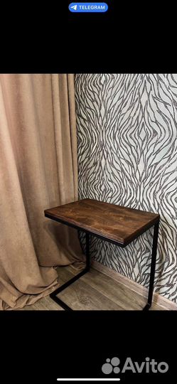 Прикроватная полка/подставка