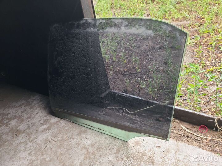 Стекло toyota progres